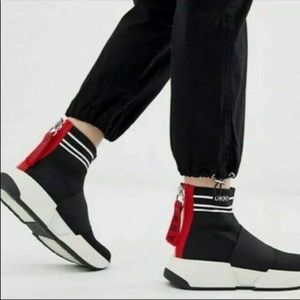 dkny trainers size 6